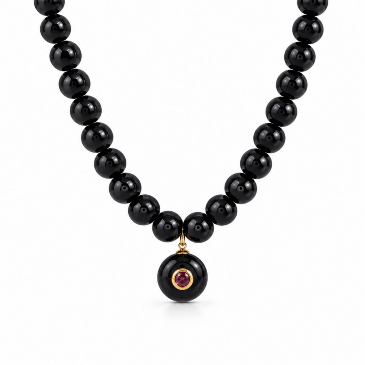 Noir Necklace - collar de cuentas de ónix negro con dije