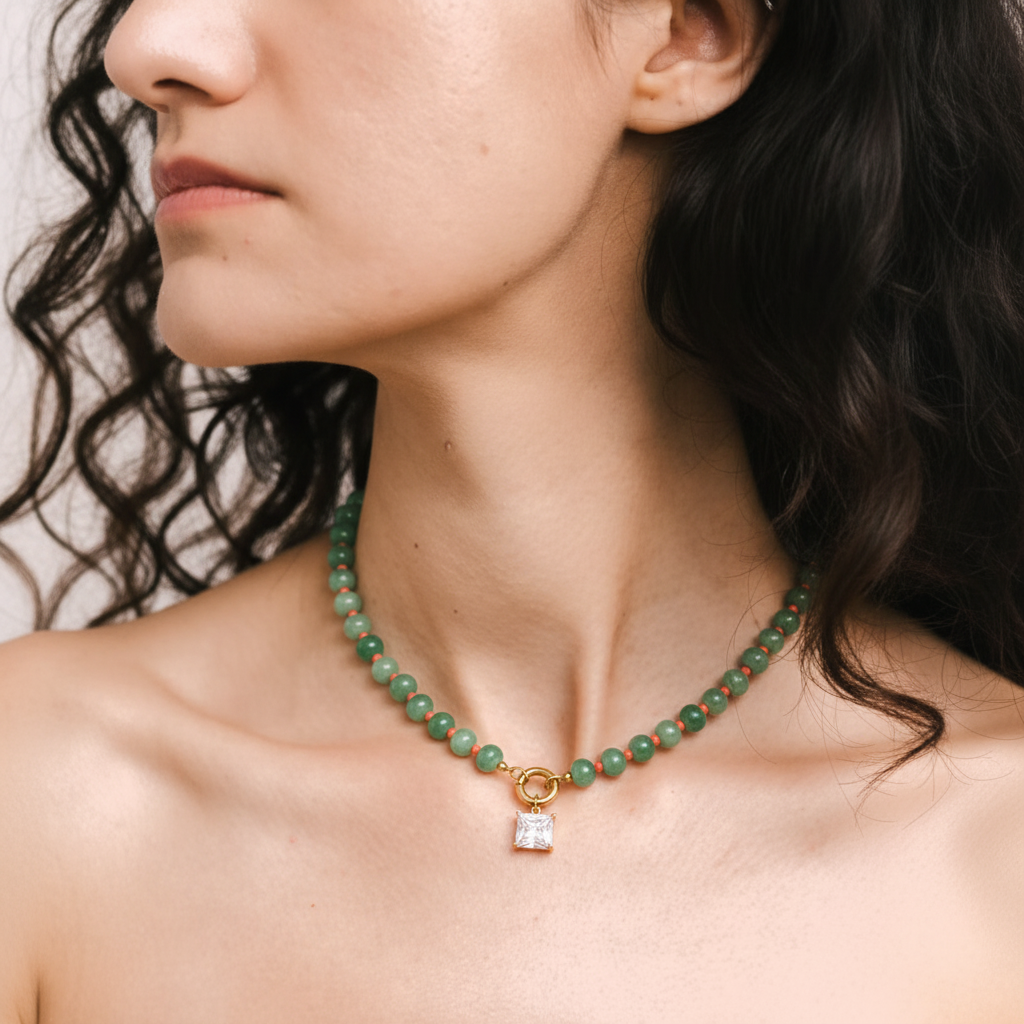 Collar Jade Lumière