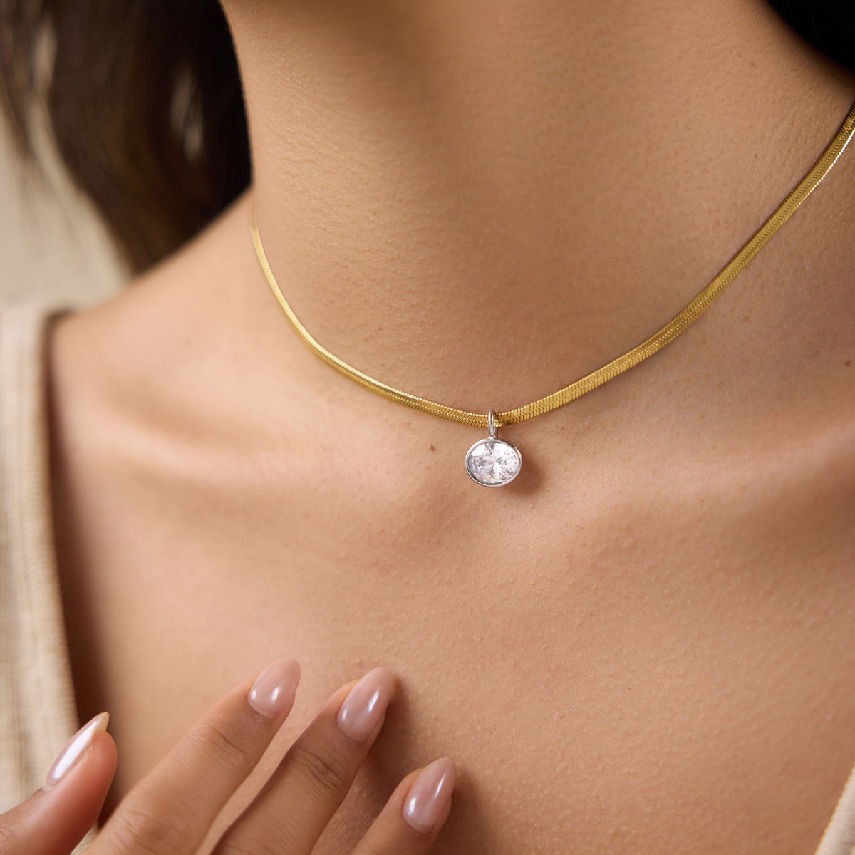 Collar Solitaire Herringbone